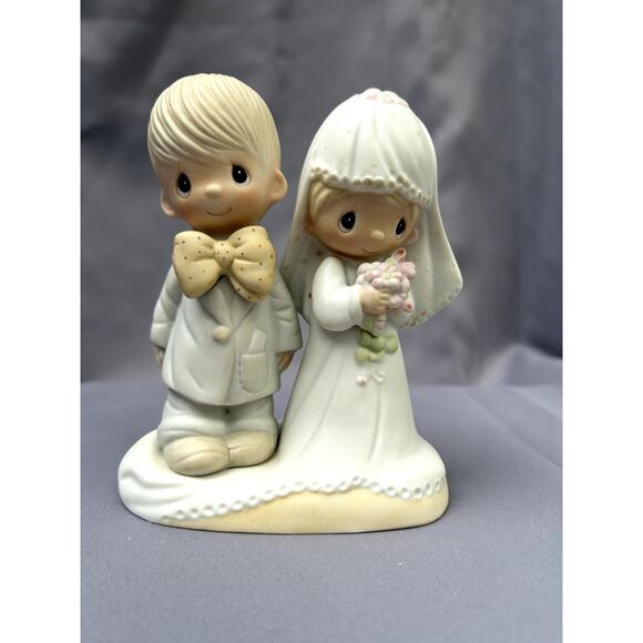 Precious Moments 1979 E-3114 The Lord Bless You and Keep You - with a box - Picture 3 of 9